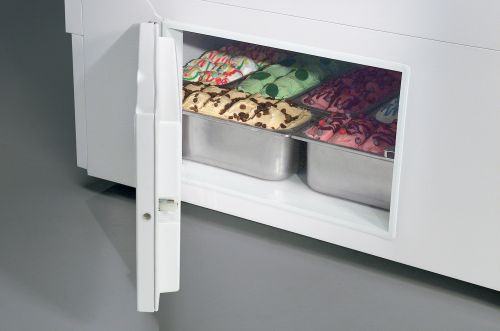 COOL-LINE Speiseeisvitrine ISETTA 6 TP STD